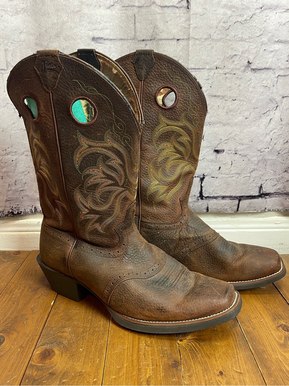 Justin boots size 11.5EE stampede leather cowboy boots